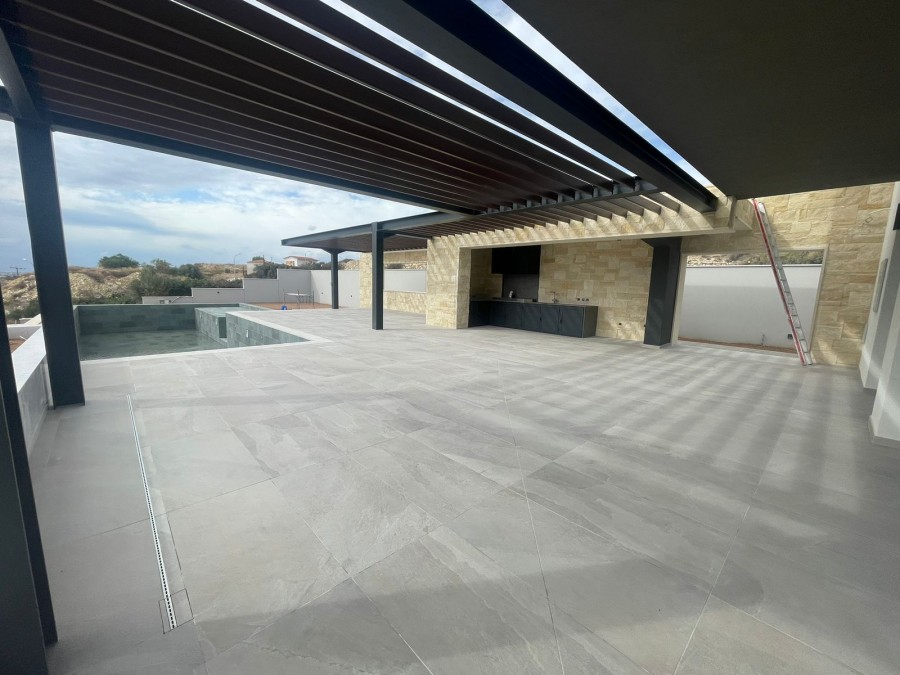 Detached Villa For Sale  in  Mouttagiaka