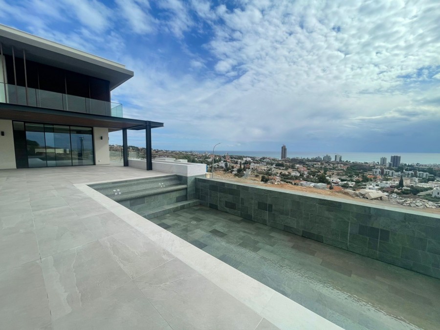 Detached Villa For Sale  in  Mouttagiaka
