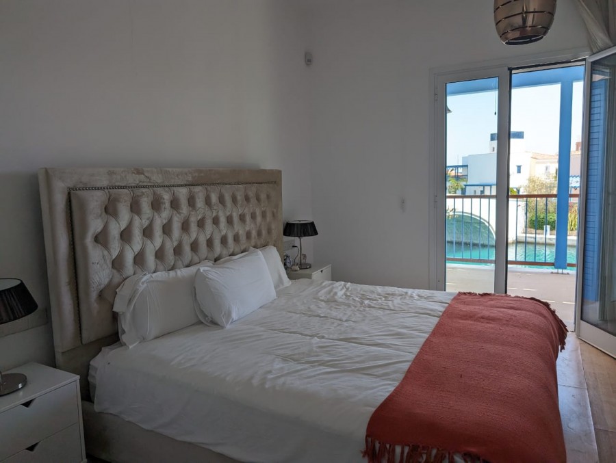 Detached Villa For Sale  in  Select Location