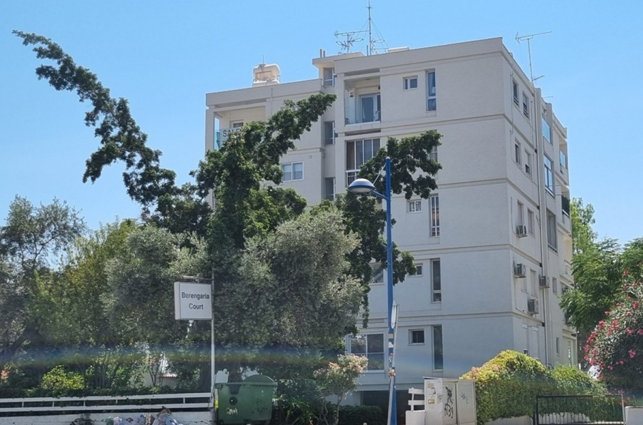 Apartment For Sale  in  Ayios Tychonas
