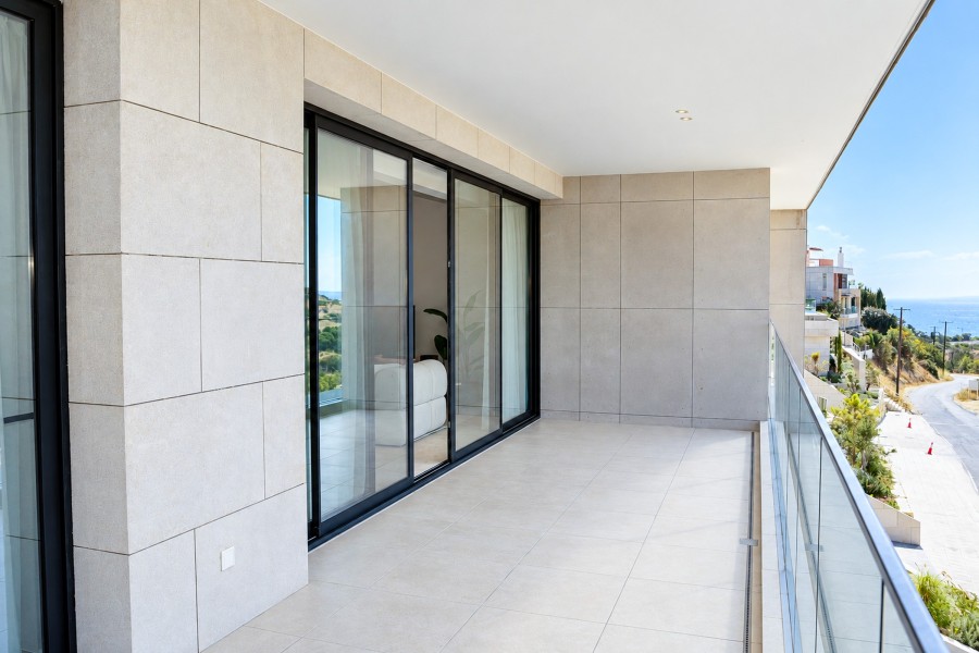 Apartment For Sale  in  Ayios Tychonas