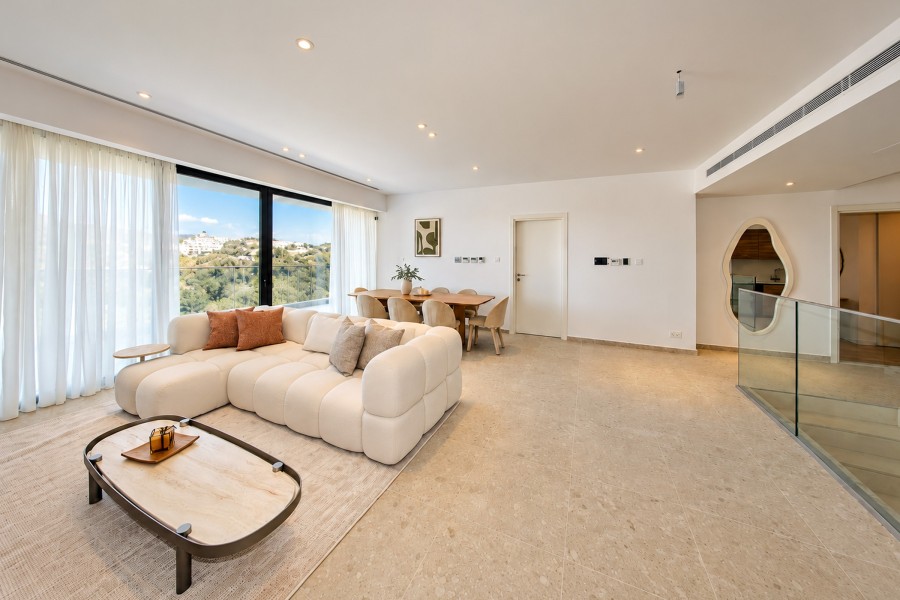 Apartment For Sale  in  Ayios Tychonas